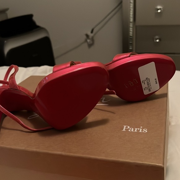 CHRISTAN LOUBOUTIN LOUBI QUEEN 120MM - Picture 3 of 3